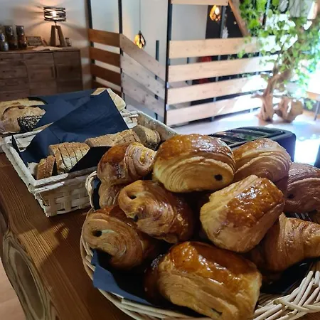 1703 - Alpine & - Adults Only Chalet Le Petit-Bornand-les-Glieres
